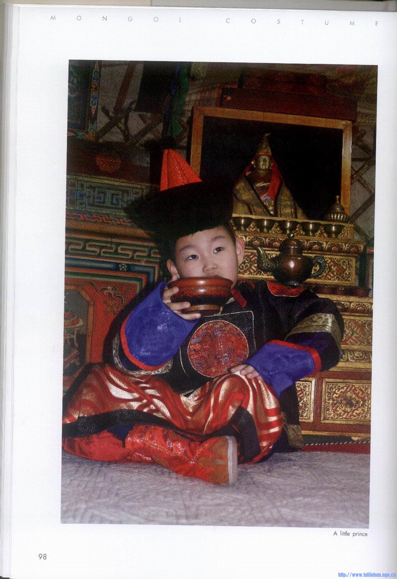 mongol costume 001.jpg