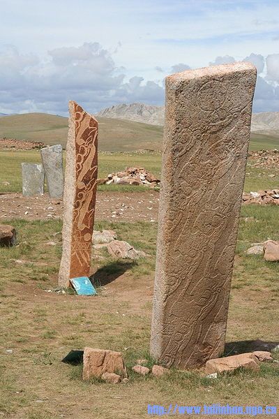 400px-Deer-stone.jpg