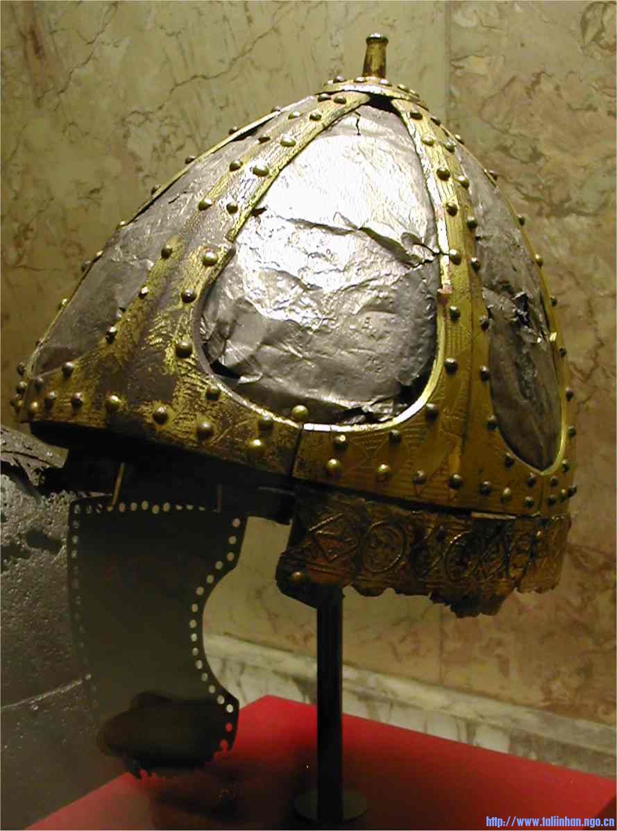 milit-Spangenhelm.jpg