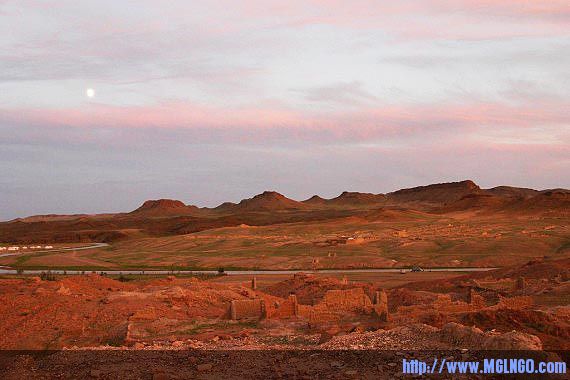Ongiin_Khiid_Gobi-Desert_Mongolia.jpg