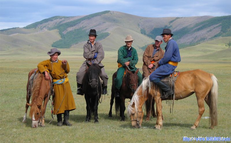 horse_men.jpg
