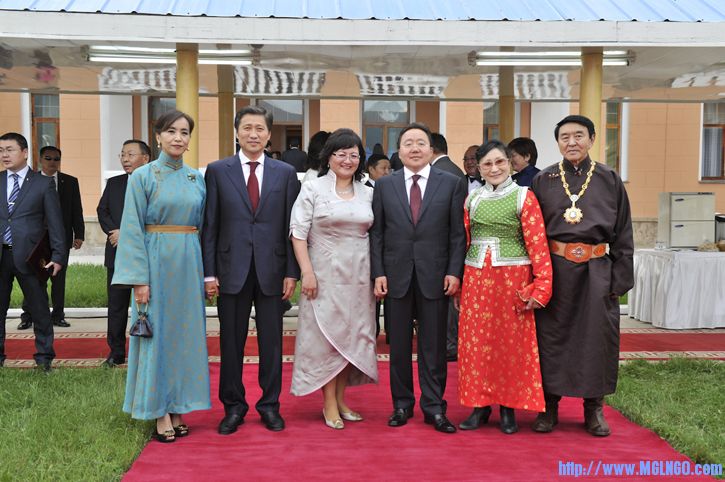 12071101big10.jpg