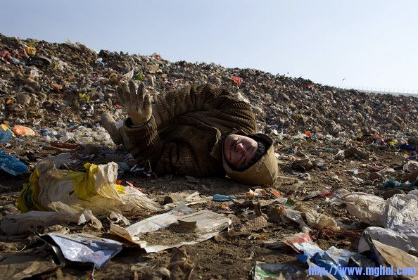 Mongolians Fight Survival Extreme Cold r5472IldQ84l.jpg