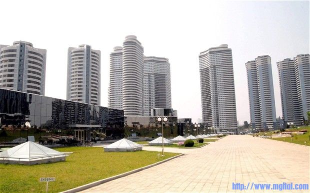 building_2260232b.jpg